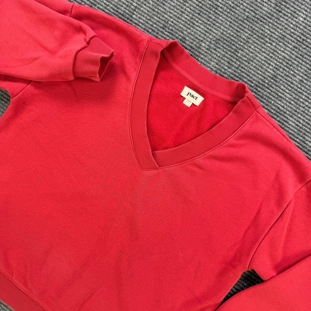 Pact V-Neck Sweatshirt Womens Medium Red Organic Cotton Fleece Pullover Sweater